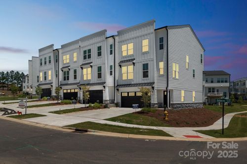 63-9212 Delancey Ln Nw, Concord, NC, 28027-3768 | Card Image