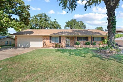 605 Southland Dr, Weatherford, TX, 76086-5771 | Card Image