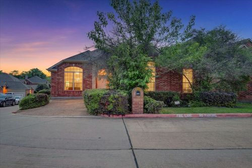 3304 Landhope Cir, Arlington, TX, 76016-4841 | Card Image