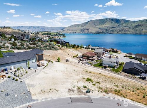260 Apple Ave, Chelan, WA, 98816-5845 | Card Image