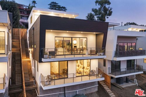 1633 Bruce Ct, Los Angeles, CA, 90026-2609 | Card Image