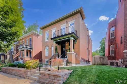 4026 Russell Blvd, Saint Louis, MO, 63110-3610 | Card Image
