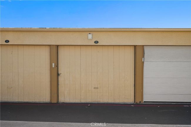 Located close to condo three rows away | Image 26