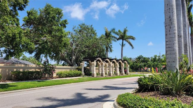 5050 Hanging Moss Ln, House other with 3 bedrooms, 3 bathrooms and null parking in SARASOTA FL | Image 45