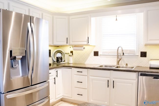 1508 Berrivine Dr, House other with 4 bedrooms, 3 bathrooms and null parking in Hartselle AL | Image 9