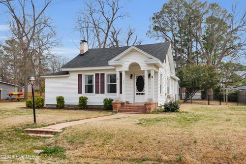 271 Farm Life Ave, Vanceboro, NC, 28586-7669 | Card Image