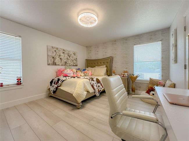 6702 Shining Sumac Ave, House other with 5 bedrooms, 3 bathrooms and 2 parking in Houston TX | Image 35