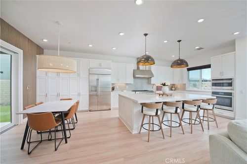 27533 Golden Currant Pl, Valencia, CA, 91381-2119 | Card Image