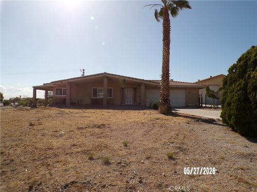 16420 Malahat Rd, Apple Valley, CA, 92307-1408 | Card Image
