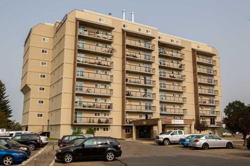 222-21 Berkeley Place W, Lethbridge, AB, T1K5N1 | Card Image
