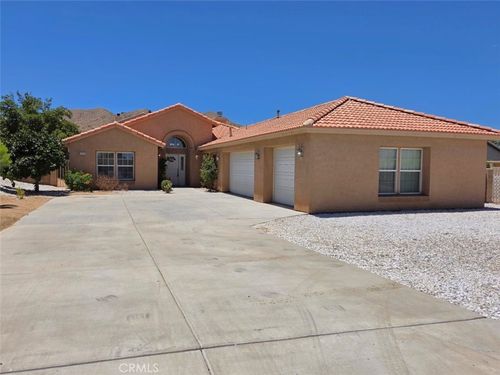 57215 Aranza Ct, Yucca Valley, CA, 92284-9514 | Card Image