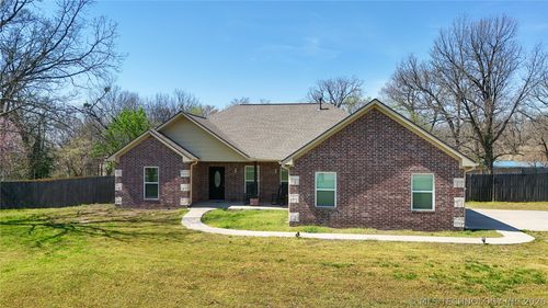 21107 S 530 Rd, Tahlequah, OK, 74464-0548 | Card Image