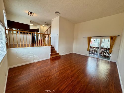 105b-1523 E Windsor Rd, Glendale, CA, 91205-2706 | Card Image