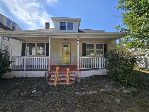 1 Everett St, Taunton, MA, 02780-4614 | Card Image