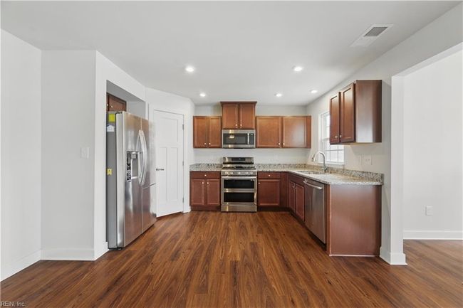 321 Windemere Rd, House other with 3 bedrooms, 3 bathrooms and null parking in Newport News VA | Image 9