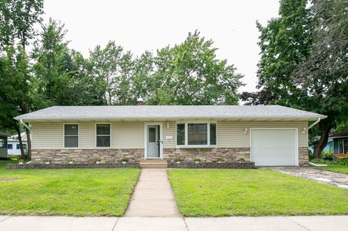 364 4th St N, Bayport, MN, 55003-1109 | Card Image