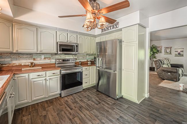 6345 E Malone Dr, House other with 3 bedrooms, 3 bathrooms and null parking in Winslow IN | Image 10