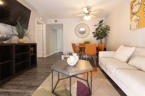apt-2055-4400 Memorial Dr, Houston, TX, 77007-7345 | Card Image
