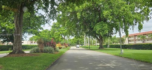 310-9823 S Hollybrook Lake Dr, Pembroke Pines, FL, 33025-1688 | Card Image