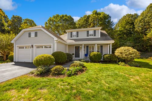 19-19 Plumrose Ct, Portland, CT, 06480-4628 | Card Image