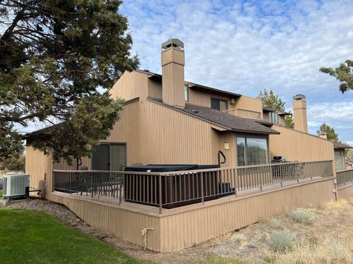 rv12-c-2400 Snowgoose Dr, Redmond, OR, 97756 | Card Image