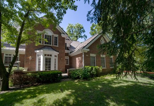 863 Gloucester Xing, Lake Forest, IL, 60045-4902 | Card Image