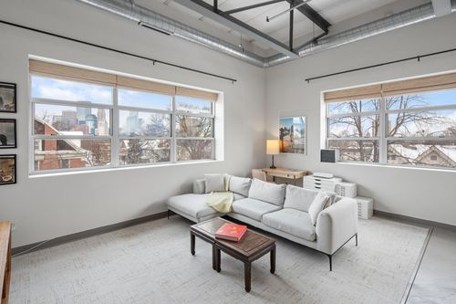 316-111 E Franklin Ave, Minneapolis, MN, 55404-2578 | Card Image