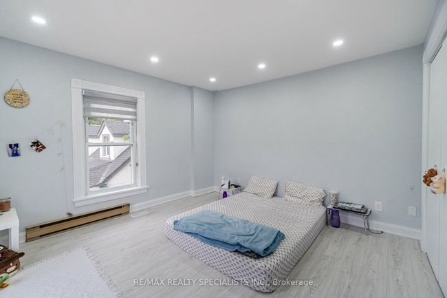 521 Guelph St, Home with 5 bedrooms, 5 bathrooms and 13 parking in Norval ON | Image 28
