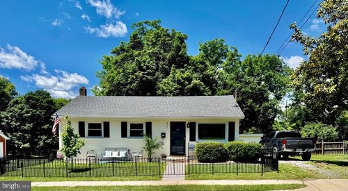 311 S Buckmarsh St, BERRYVILLE, VA, 22611-1211 | Card Image