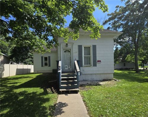 708 E Washington St, Clinton, IL, 61727-1752 | Card Image