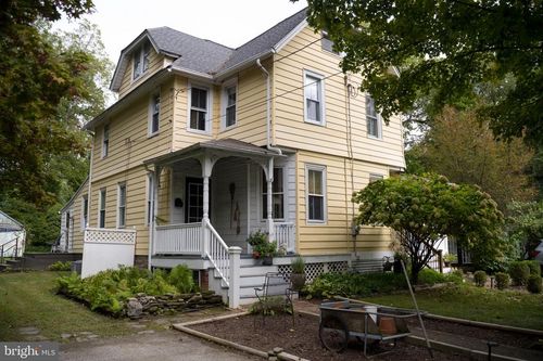 315 Union Ave, SWARTHMORE, PA, 19081-2036 | Card Image