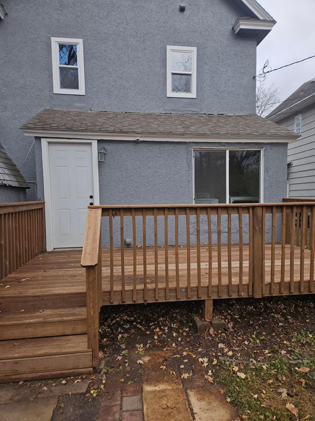 large back yard deck | Image 24