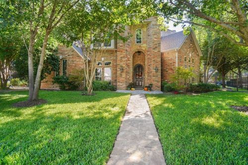 5848 River Meadows Pl, Fort Worth, TX, 76112-1079 | Card Image