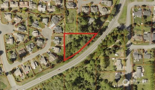 137 202nd Ave Se, Kent, WA, 98042 | Card Image