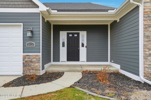 9924 Studer Ln, Whitehouse, OH, 43571-9056 | Card Image