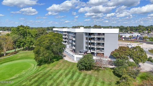 apt-202-5831 Monroe St, Sylvania, OH, 43560-2254 | Card Image