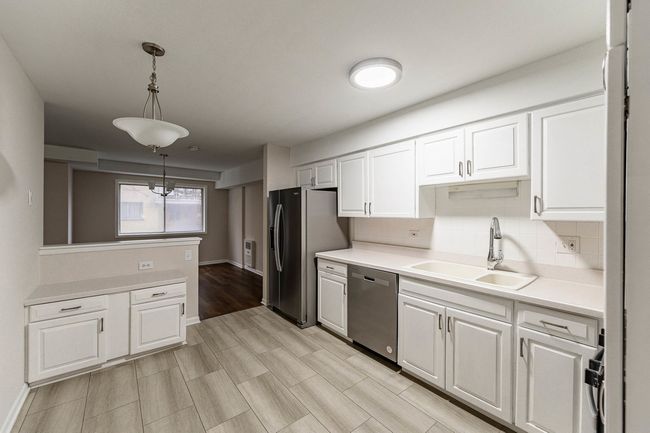 APT-108 - 5251 Galitz St, Condo with 2 bedrooms, 2 bathrooms and 1 parking in Skokie IL | Image 5