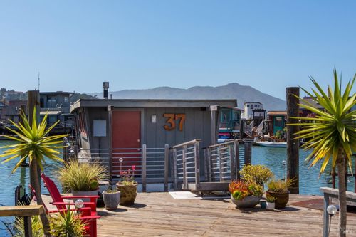 37 South 40 Dock None, Sausalito, CA, 94965 | Card Image