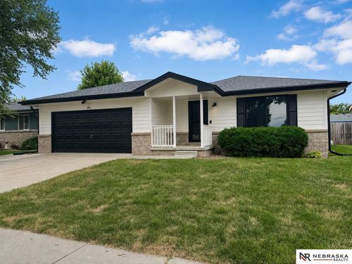 1541 Sw Lacey Lane, Lincoln, NE, 68522 | Card Image