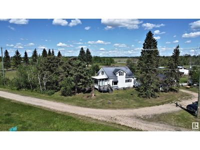 58001 Range Road 90, House other with 4 bedrooms, 2 bathrooms and null parking in Mayerthorpe AB | Image 1