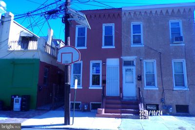 608 Henry Street, Townhouse with 3 bedrooms, 1 bathrooms and null parking in CAMDEN NJ | Image 1