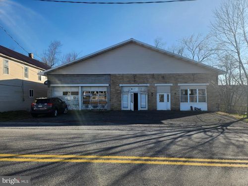 4302 Quaker Valley Rd, Alum Bank, PA, 15521-8104 | Card Image
