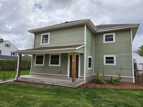 918 Main St, Black River Falls, WI, 54615-1539 | Card Image
