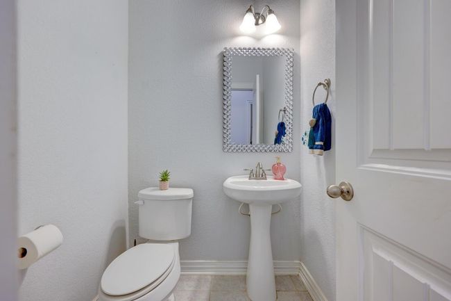 422 Betony Loop, House other with 3 bedrooms, 3 bathrooms and 2 parking in Buda TX | Image 31