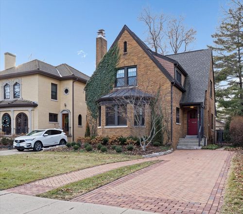 2412 Lawndale Ave, Evanston, IL, 60201-1854 | Card Image