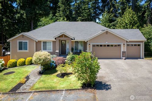 22824 35th Ave W, Brier, WA, 98036-8217 | Card Image