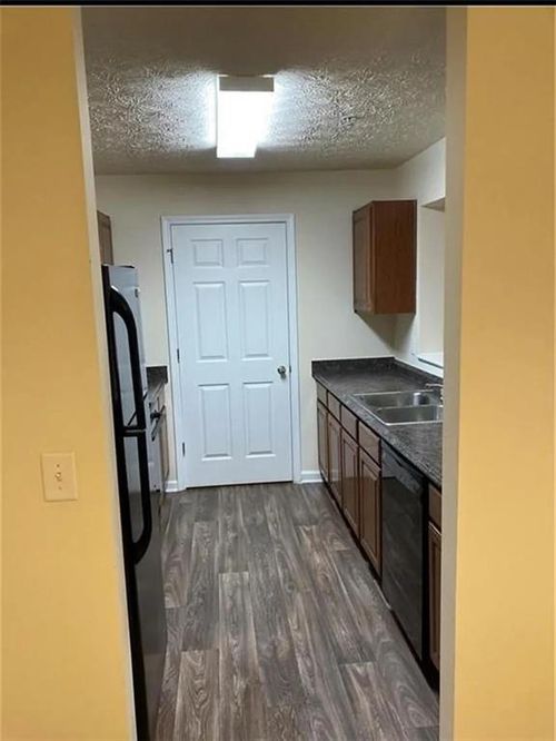 1303 Fairington Club Dr, Lithonia, GA, 30038-5679 | Card Image