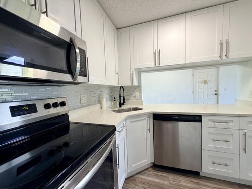 c3-616 Sea Pine Way, Greenacres, FL, 33415-8922 | Card Image