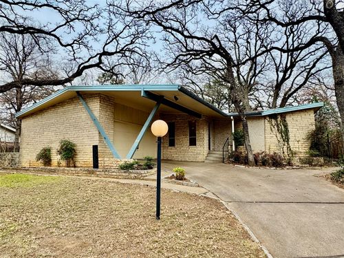 2013 Mill Creek Dr, Arlington, TX, 76010-5618 | Card Image