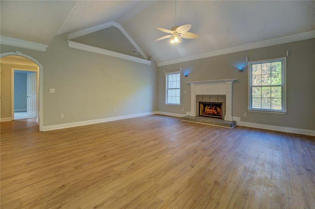 Clifford Cir, Newborn, GA 30056
